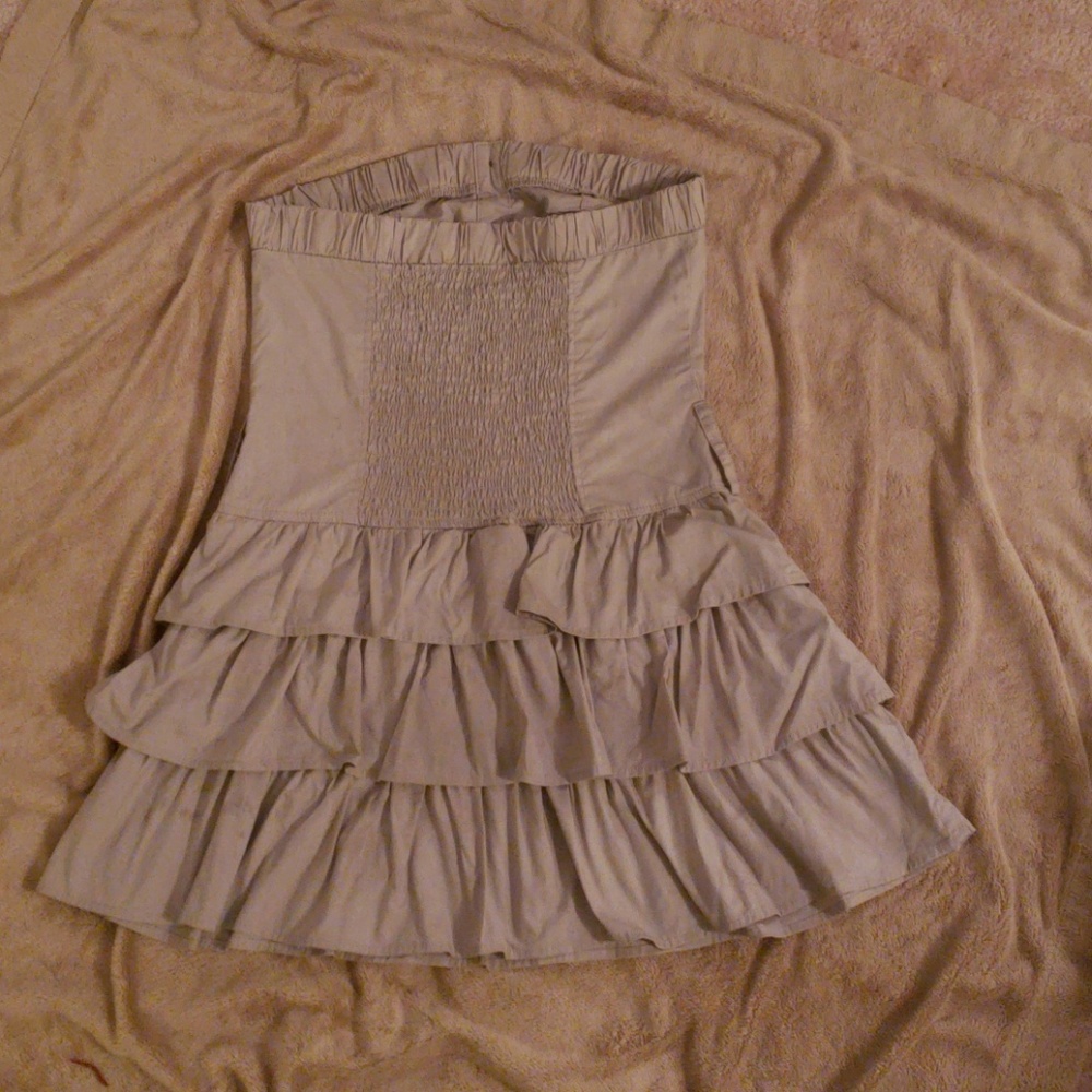 Dress - Picture 3 of 3